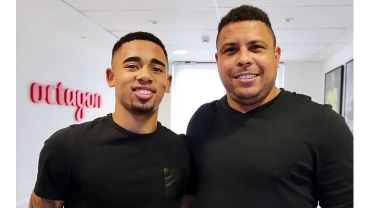 Gabriel Jesus idolatra Ronaldo após feito histórico na Champions