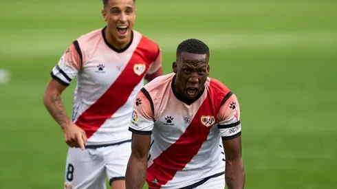 Advíncula é indicado e agrada o Flu, que observa nome do Ceará