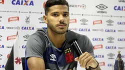 Com Henrique "na berlinda", Vasco avança por lateral que atua na Bélgica