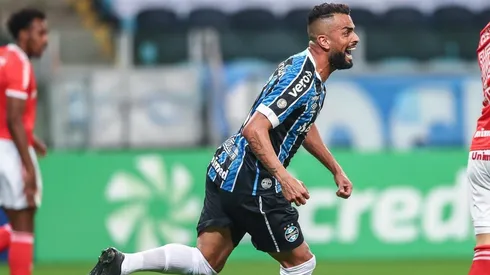 Maicon 'zoa' Inter após nova vitória em Gre-Nal