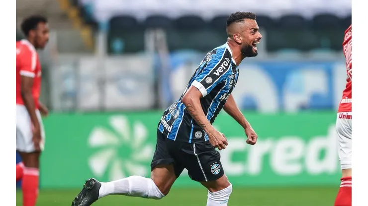 Maicon 'zoa' Inter após nova vitória em Gre-Nal
