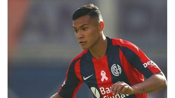 Com interesse do Athletico, San Lorenzo dá preço por Marcelo Herrera