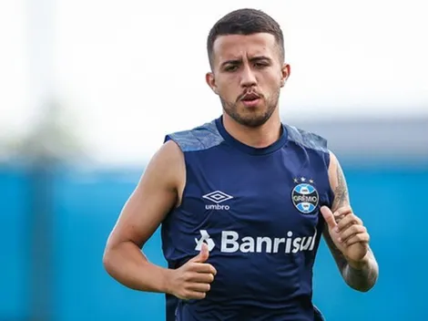 Torcedor do Grêmio pega no pé de Matheus Henrique