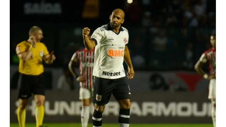 Fellipe Bastos cobra evolução do Vasco para o Brasileiro