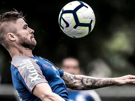 Ex-Inter, Sasha é oferecido ao Grêmio e diretoria consulta Renato