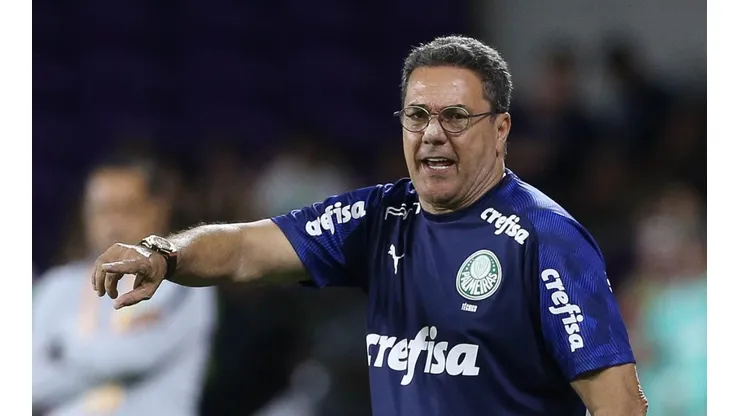 “Palmeiras não pode ter medo do Corinthians", cobra Luxa
