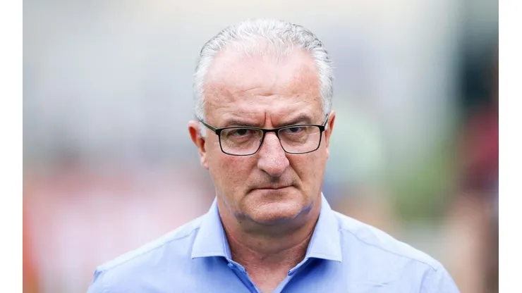 Dorival não se acomoda com vantagem e liga alerta no Athletico