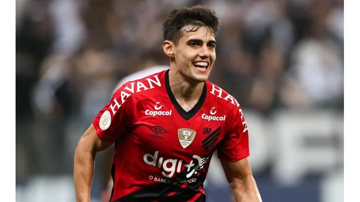 Dorival esboça escalação do Athletico para final do Campeonato Paranaense