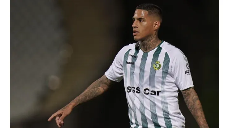 Vasco encaminha acerto com Carlinhos, do Standard Liège-BEL