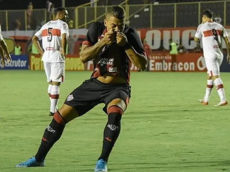 Vasco se movimenta no mercado e faz sondagem a Carleto