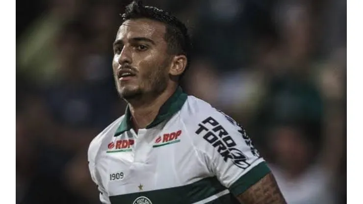 Parede é confirmado no Vasco e tempo de contrato surpreende torcida