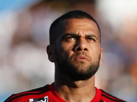 Após eliminação no Paulista, Daniel Alves vem a público e esclarece vexame