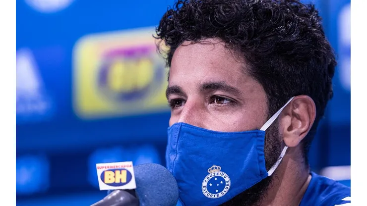 Léo elege 3 atletas do Cruzeiro que podem jogar na Europa