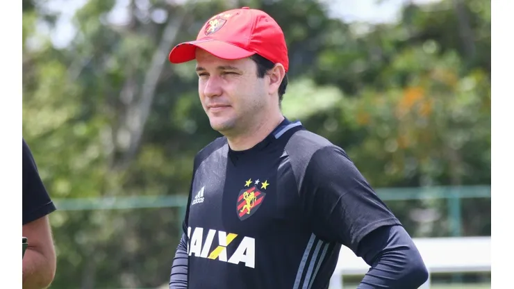 Daniel Paulista enfurece torcida do Sport
