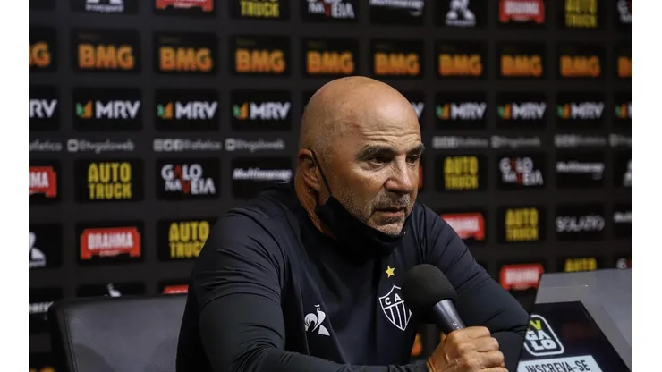 Sampaoli vê Grêmio observar LE do Galo e não se opõe à saída
