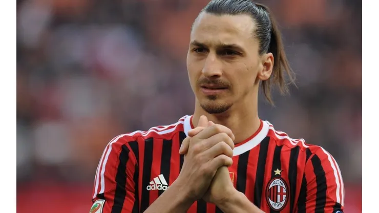 Ibrahimovic já acertou os salários com os italianos.