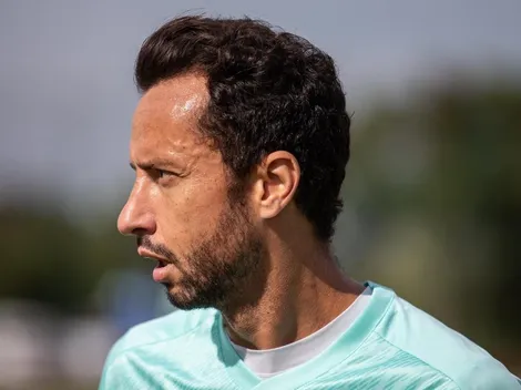 Diretoria do Flu se posiciona sobre renovação de Nenê