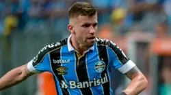 Caio Henrique volta à tona e Renato pede contratação de lateral no Grêmio