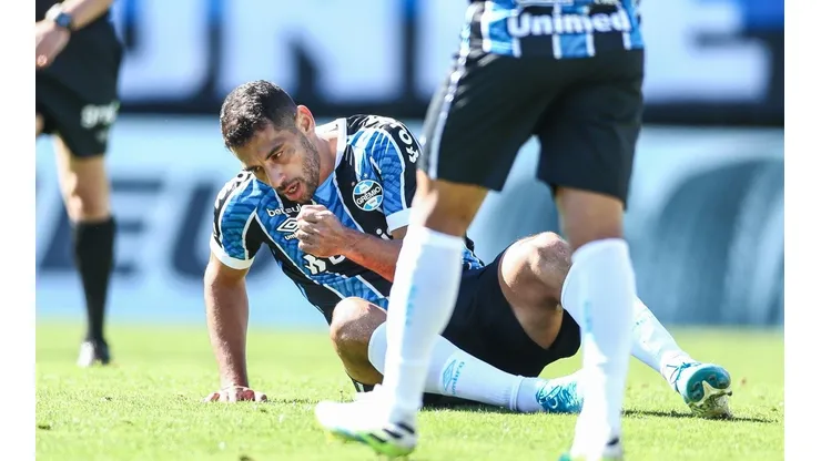 De voleio, Diego marcou contra o Ypiranga (Foto: Lucas Uebel/Grêmio/Divulgação)