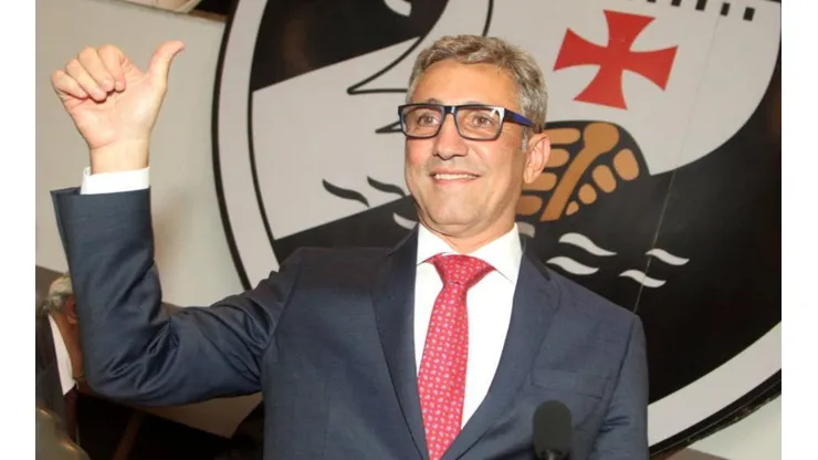 Campello mira de 2 a 3 contratações no Vasco para o Campeonato Brasileiro