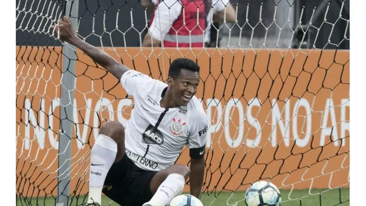 Andrés não quer parar em Jô e quer mais dois reforços para o Corinthians