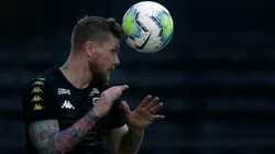 Forster deve desbancar Honda e assumir faltas no Botafogo