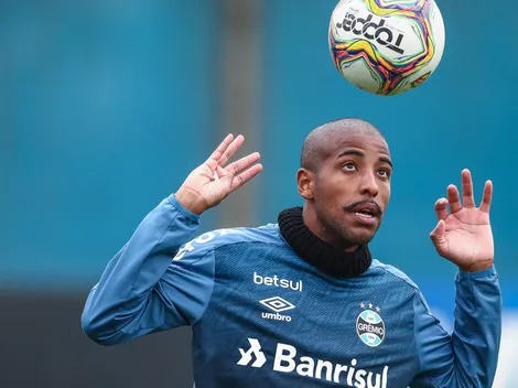 Renato mantém apenas Guedes no Grêmio contra o Noia