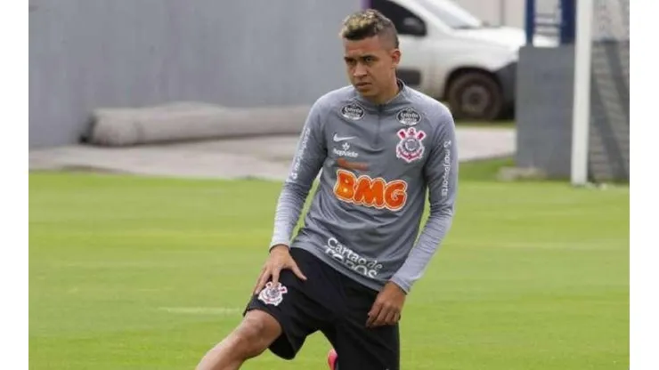 Às vésperas do mata-mata no Paulista, Cantillo retorna ao Corinthians