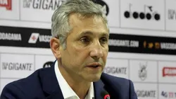 Campello demonstra irritação com indefinição de Guarín