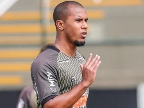 Chegadas de Bueno e Alonso fazem Rabello entrar em rota de saída do Galo