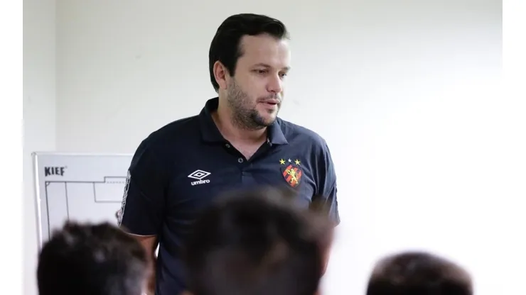 Daniel sai em defesa dos jogadores do Sport