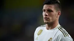 Real Madrid "procura" compradores para Jović