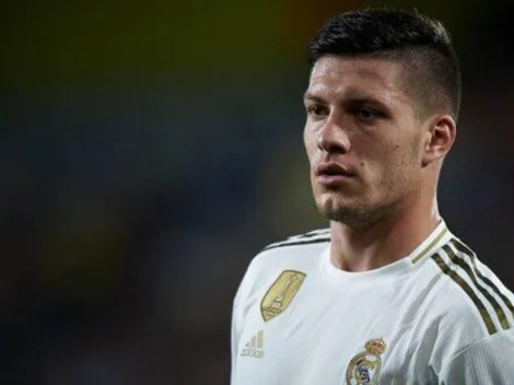 Real Madrid "procura" compradores para Jović