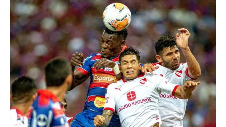 Ceni decifra mistério em escalação do Fortaleza contra o Sport
