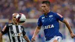 Thiago Neves responde provocação de perfil fake de Mattos