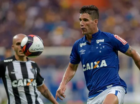 Thiago Neves responde provocação de perfil fake de Mattos