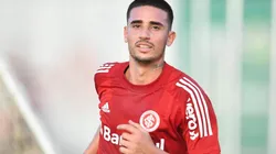 Com Galhardo, Coudet escala time alternativo para jogo contra o Esportivo