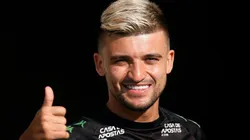 Victor Luis promete dobro de vontade em volta ao Botafogo