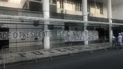 Peres "apela" após protestos da torcida do Santos