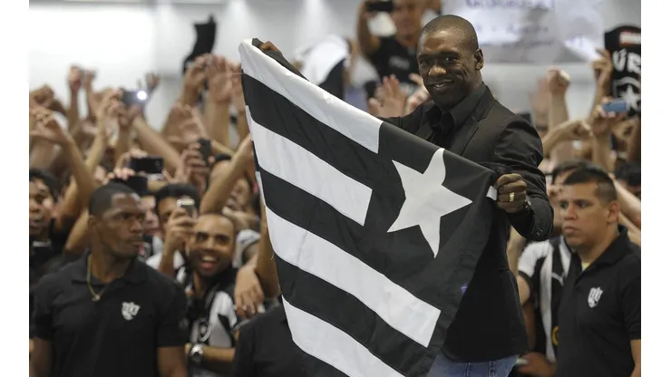 Seedorf exalta torcida do Botafogo em postagem