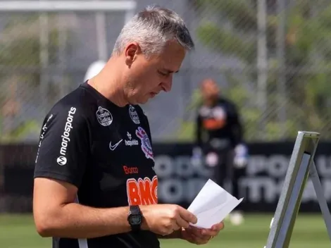 Tiago Nunes destaca Jô no Corinthians