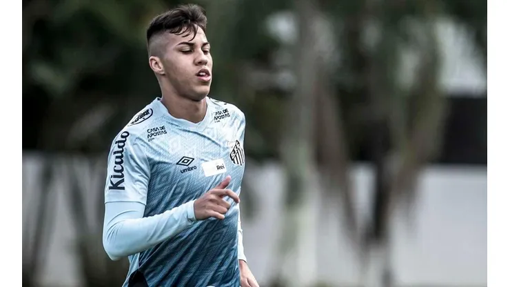 Athletico estuda investida em Kaio Jorge, do Santos