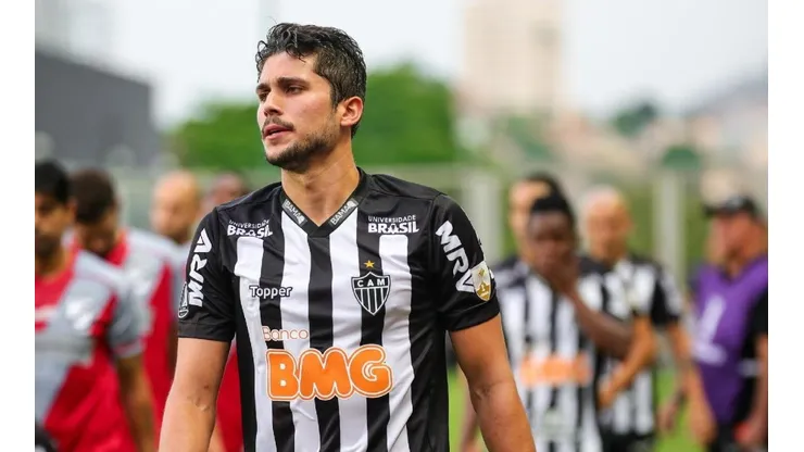 Rabello e outros 3 podem deixar Atlético até o final do ano