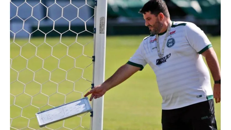 Barroca abre espaço para jovens no Coritiba