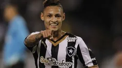 Neilton relembra passagem pelo Botafogo e dá pistas sobre retorno