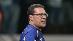 Luxemburgo reacende polêmica com Fla e debocha de Jesus
