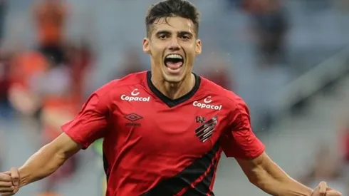 Athletico acerta renovação de Léo Cittadini e outros três