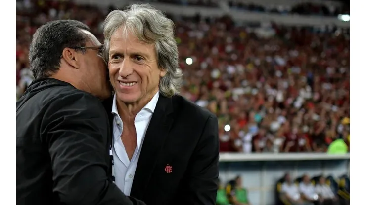 Luxemburgo alfineta saída de Jorge Jesus ao Benfica