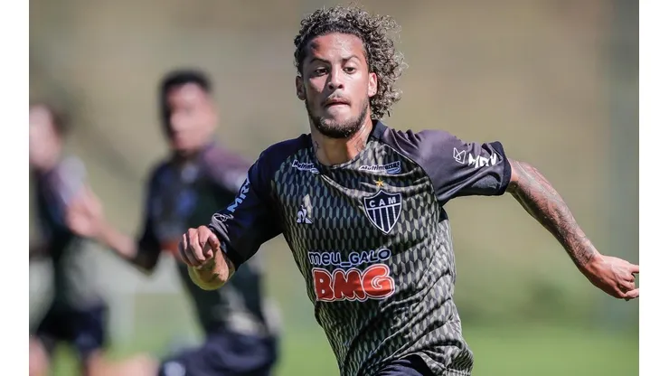 Guga pensa em transferência com staff que negociou Reinier e Bruno Guimarães