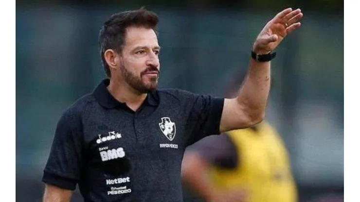 Ramon Menezes pede e Vasco acerta retorno de volante